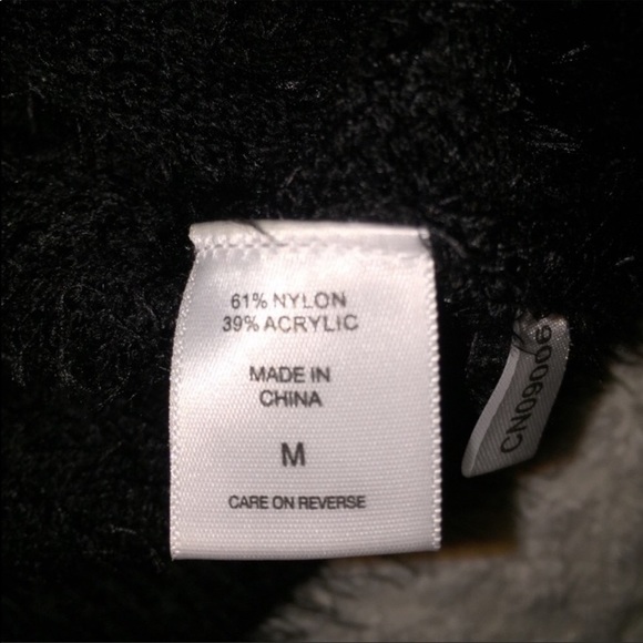 NY & Co // Soft Sweater Size Medium - Picture 8 of 8